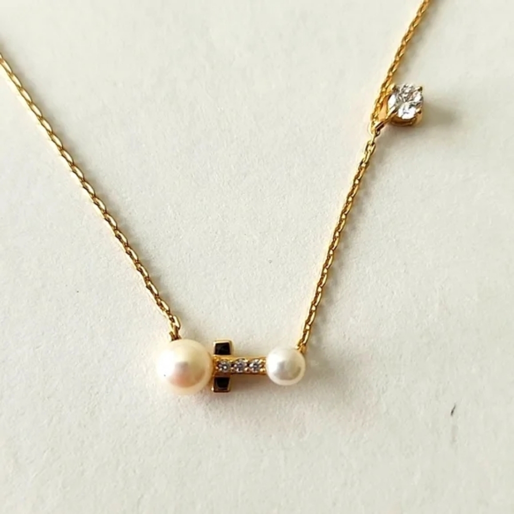 Arte Madrid Pearl Necklace
